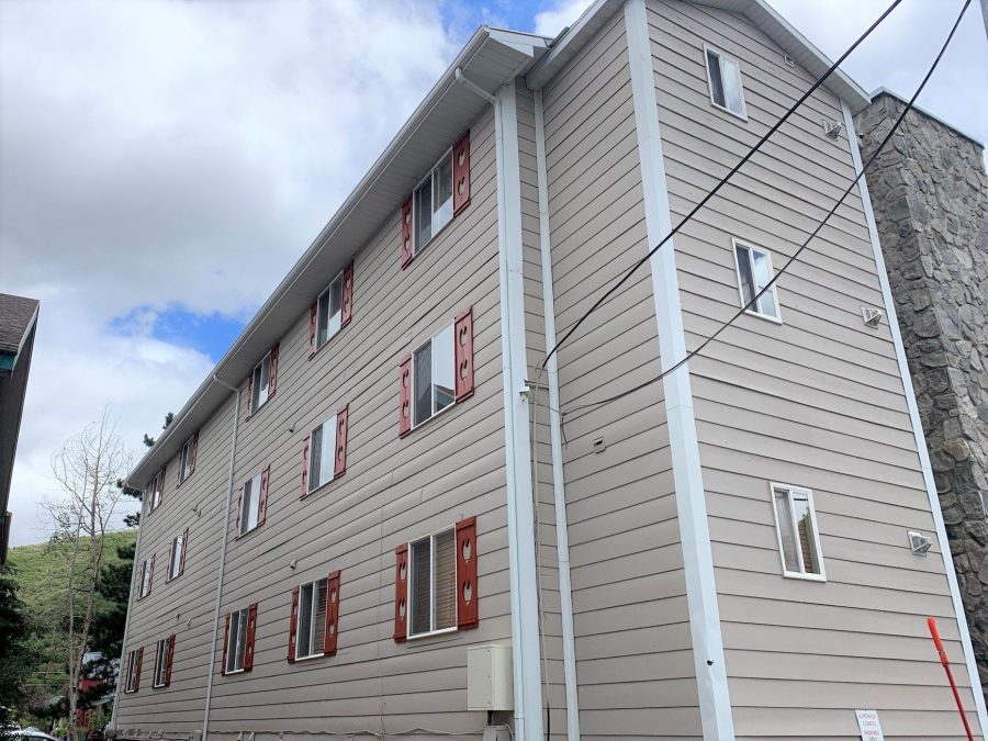 Condo siding restored Preview Image 1