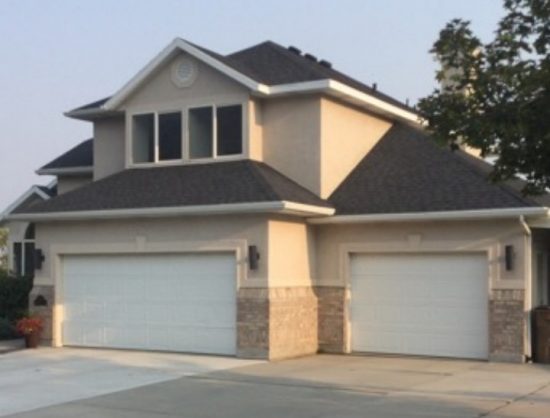 beige stucco home in Draper, UT
