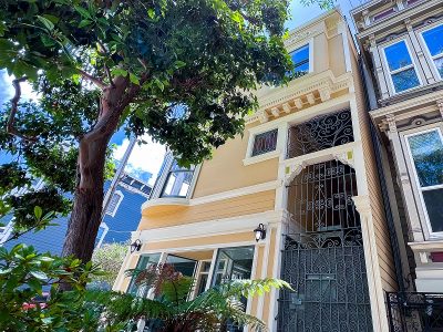 Classic Victorian style in Duboce triangle