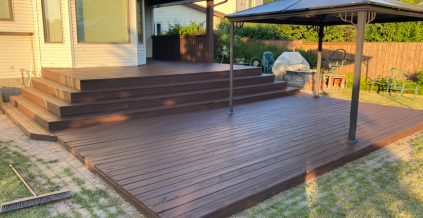Saskatoon, SK – Deck Painting