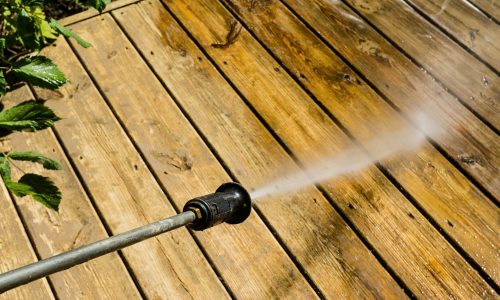 Power washing deck