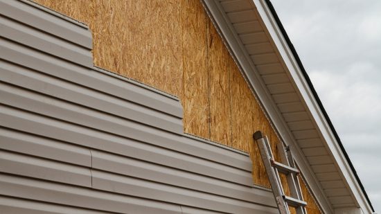 installing siding