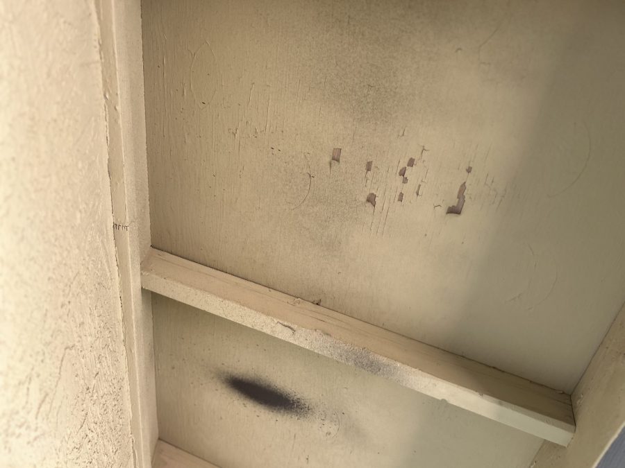 Wood Trim (Before) Preview Image 9