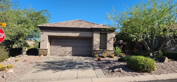 home garage and driveway Preview Image 7