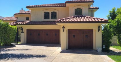 A stucco home in Sherman Oaks looking it’s best ...