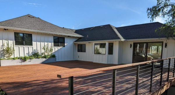 professional deck painting services
