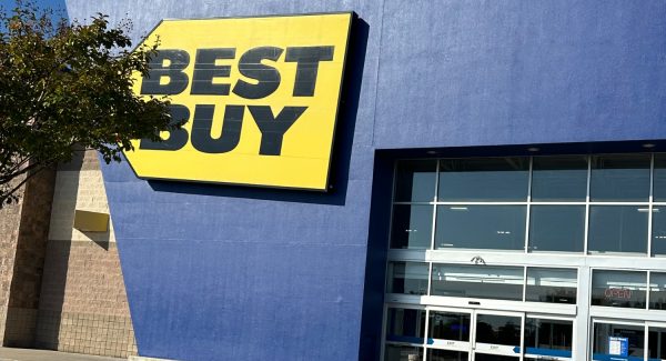 Retail Mall Painting Case Study After Photo of Best Buy doors