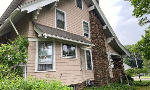 A fairly bland color combo