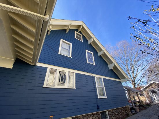 side view of craftsmen style bungalow.