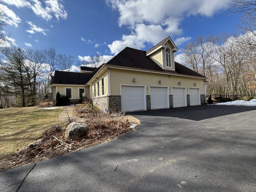 driveway and garage side of house before painting Preview Image 11