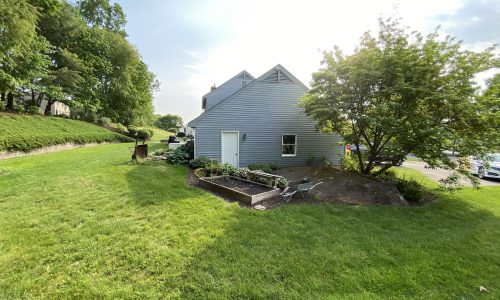 The other end is just as washed out.