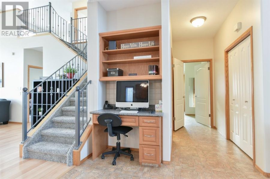 computer desk after paint job Preview Image 9