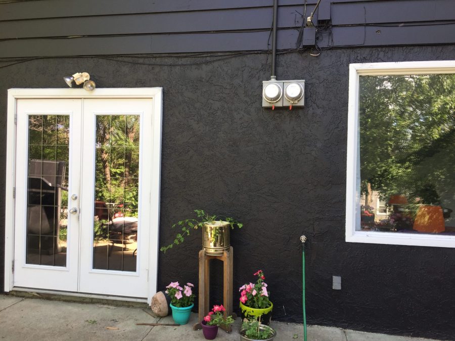 Backdoor and trim repainted Preview Image 5