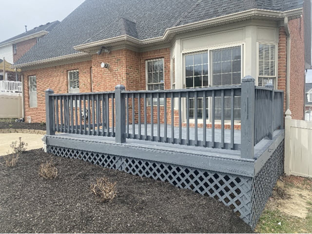 photo of stained deck in new albany