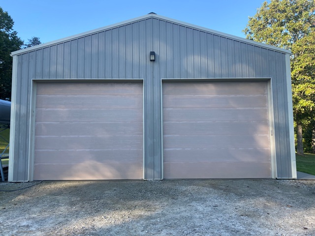 photo of garage in scottsburg indiana to be repainted