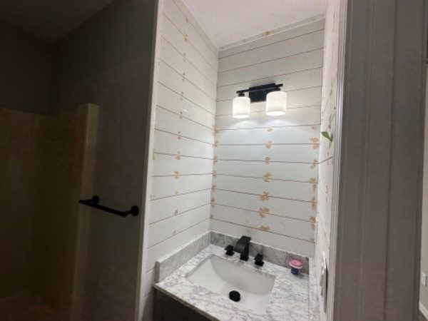 Bathroom painters and remodeling in Sellersburg Preview Image 3