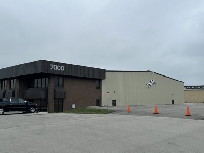 photo of repainted honaker aviation hanger in clark county