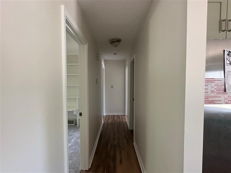 Home for Sale Painters near memphis Preview Image 10