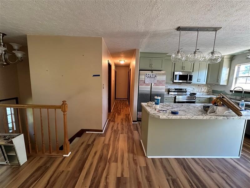 Home for Sale Painters near memphis Preview Image 9