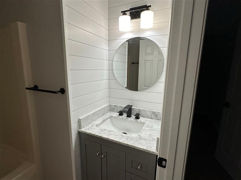 Bathroom painters and remodeling in Sellersburg Preview Image 7