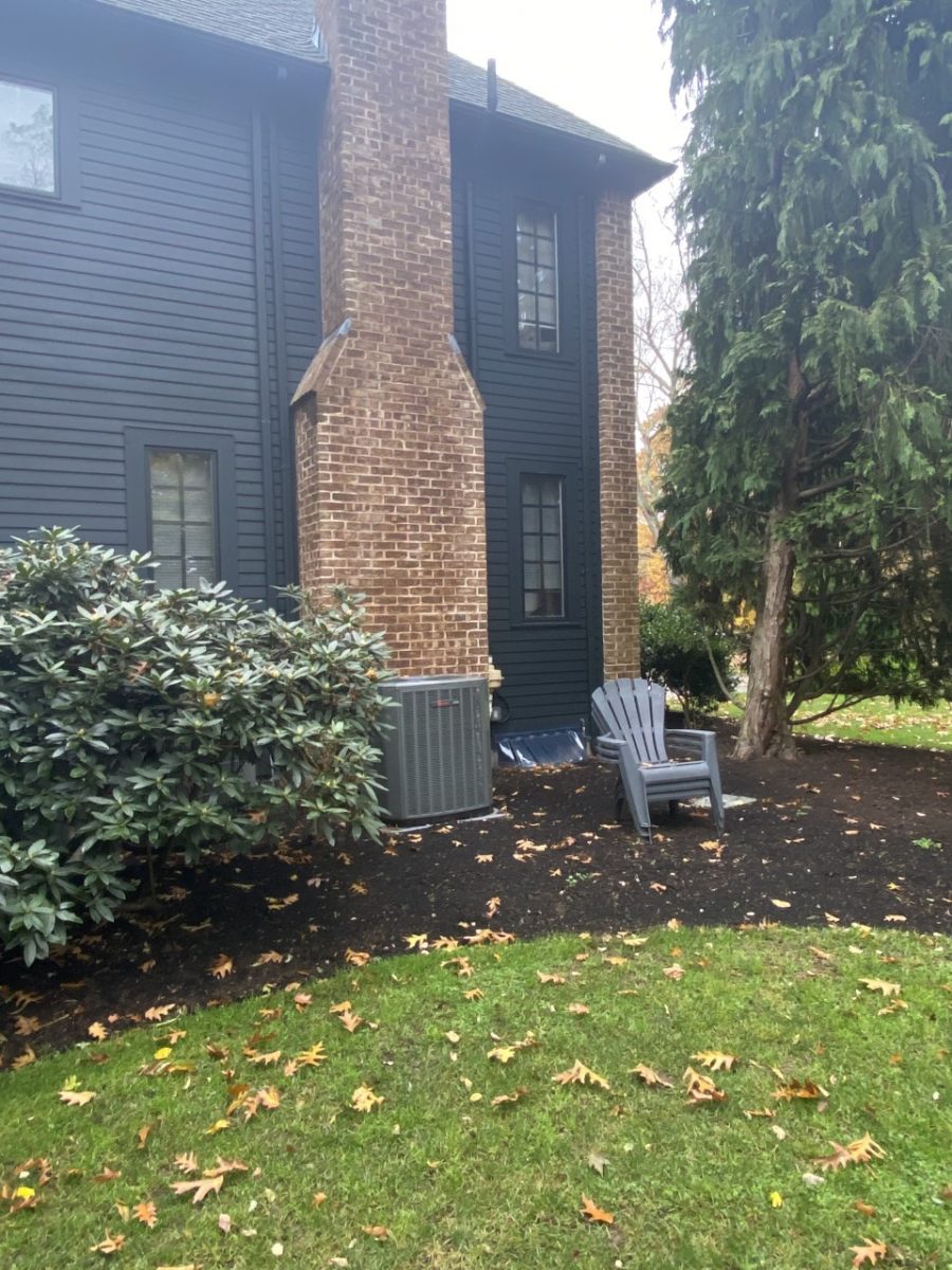 Black Exterior Preview Image 4