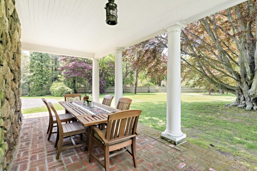 covered patio with painted ceiling and accents Preview Image 3