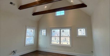 Flooring & Ceiling Beam Staining