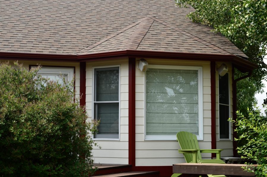 Red trim paint on exterior house around vanity window Preview Image 3