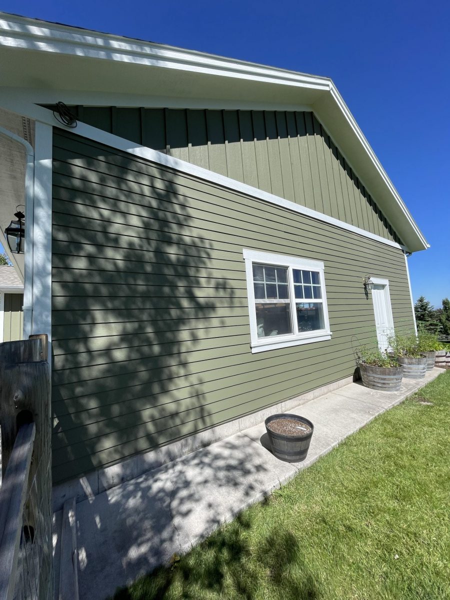 Green Painted Siding Preview Image 3