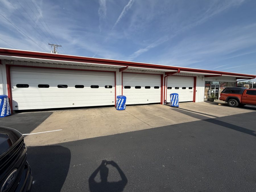 white and red trim painted auto body shop exterior Preview Image 2