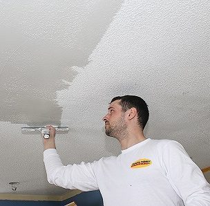 https://certapro.com/southwestmetro/wp-content/uploads/sites/1196/cache/2020/08/popcorn-ceiling-removal/590856495.jpg