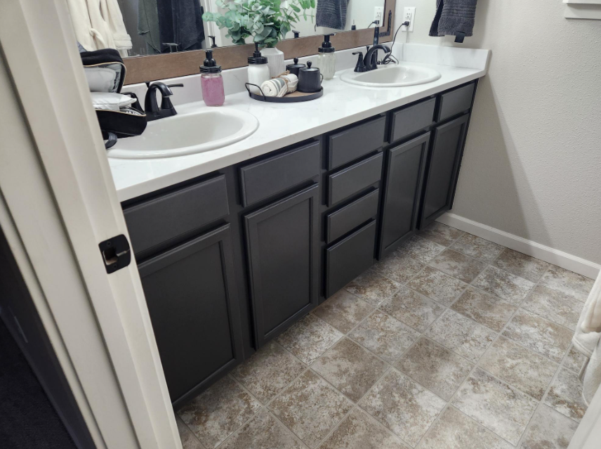 Kitchen Cabinet Painting Preview Image 3