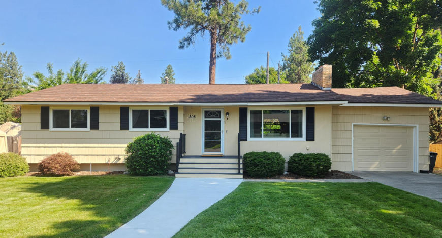 Exterior painting in North Spokane Preview Image 1