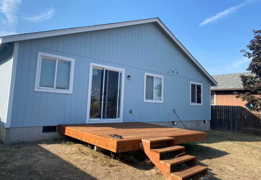 Painted house and deck in Medical Lake Preview Image 1