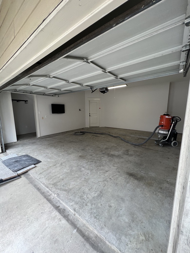 Garage Floor Coating – Domino Before