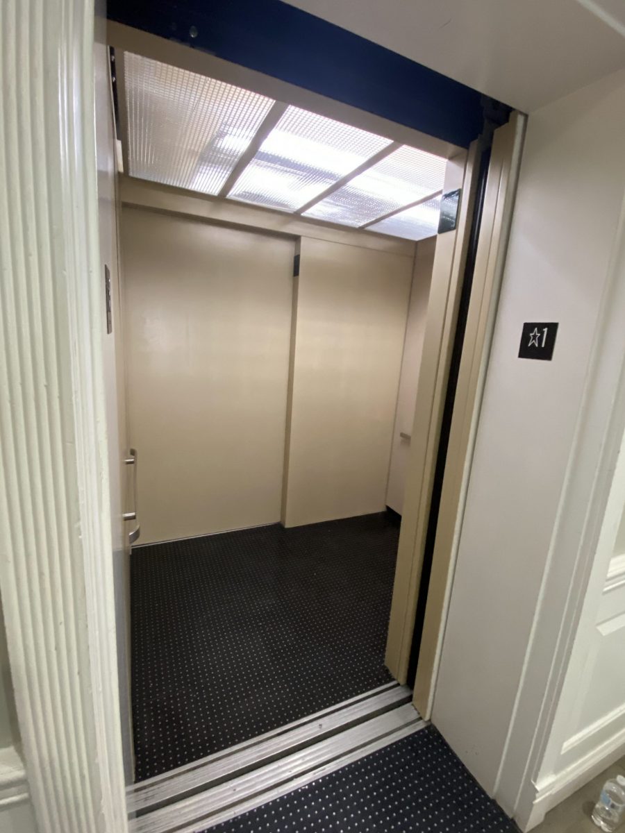 beige painted elevator interior Preview Image 1