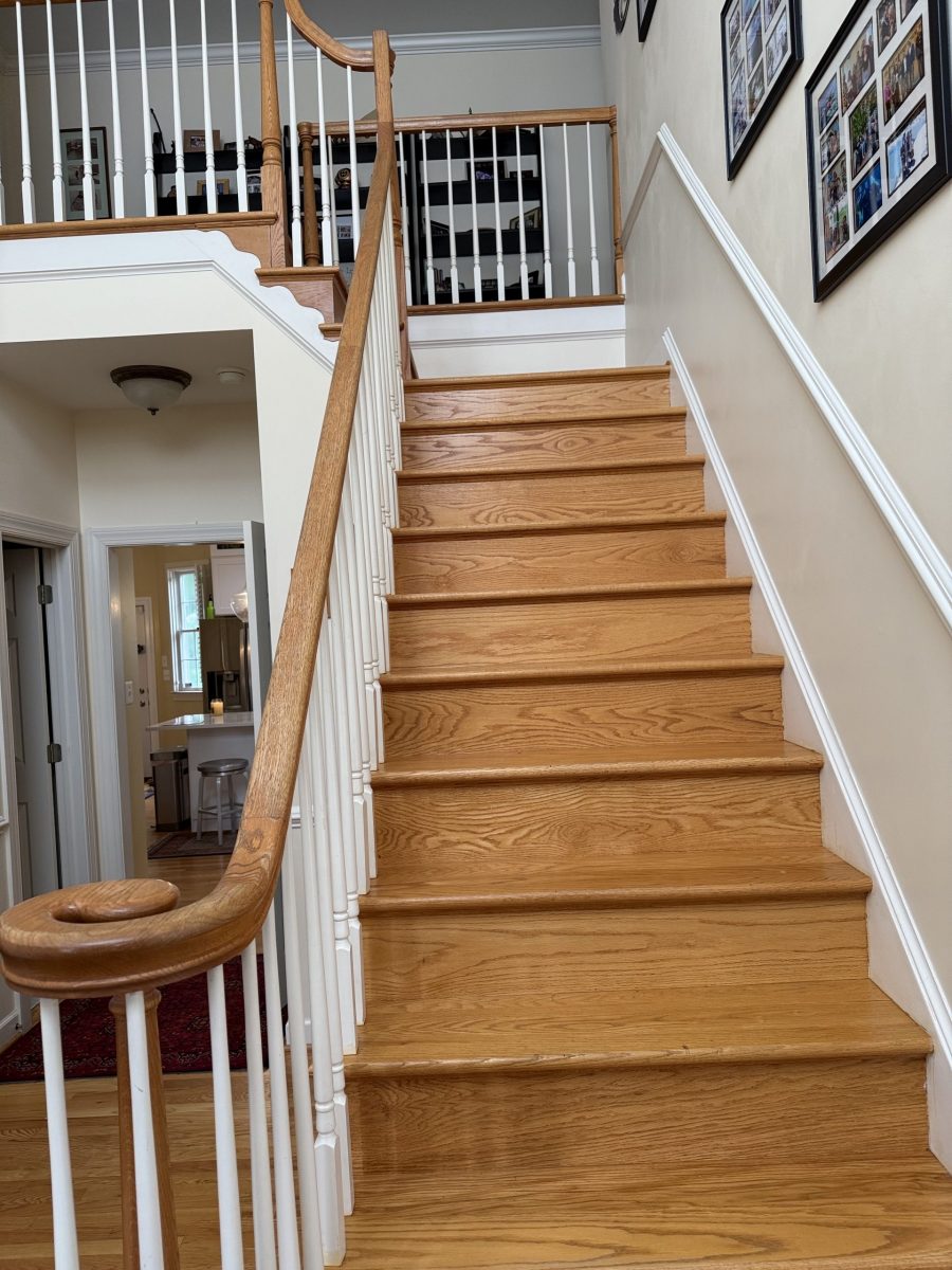 home interior staircase before painting Preview Image 6