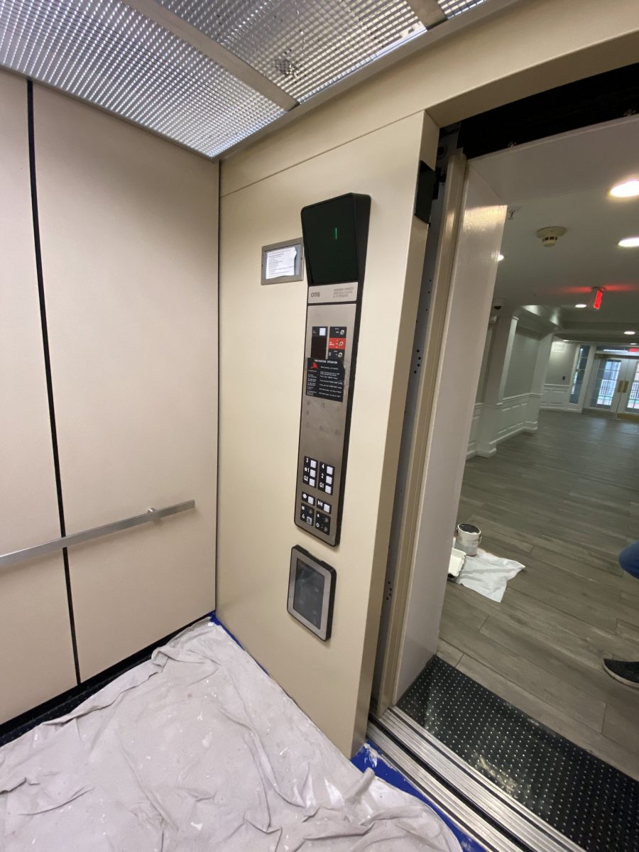 beige painted elevator interior Preview Image 2