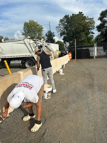 painting jersey barrier Preview Image 2