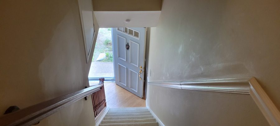 home interior staircase before painting Preview Image 11