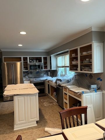 painting cabinets white Preview Image 3