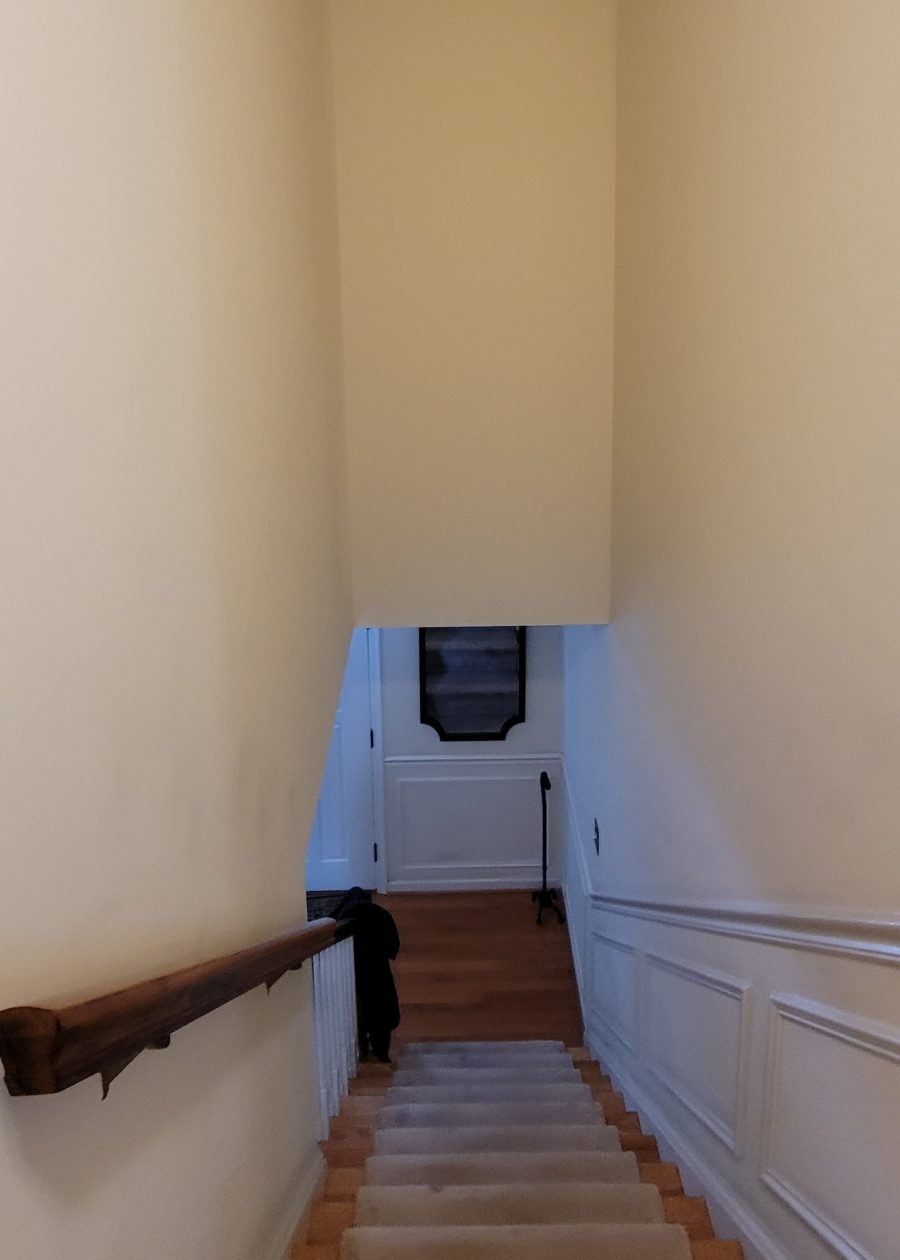 stairwell with beige walls Preview Image 7