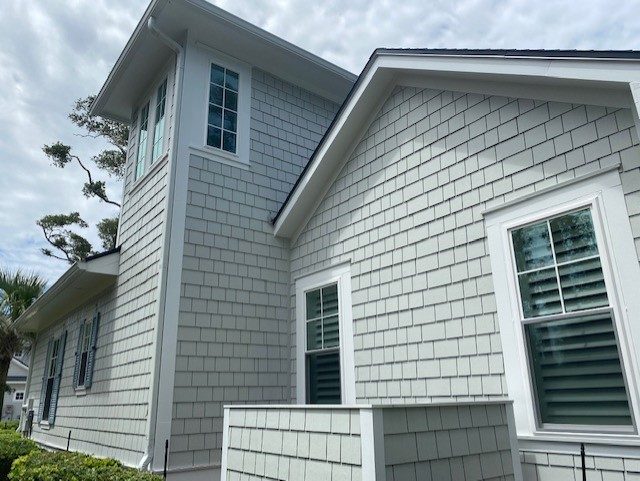 Siding Repaint for a Weather-Resistant Finish Preview Image 1