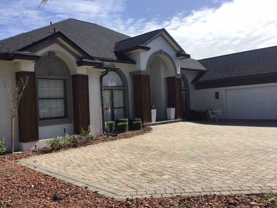 Beautiful Home Entrance Preview Image 8