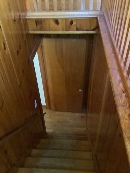 upstairs before paint job Preview Image 10