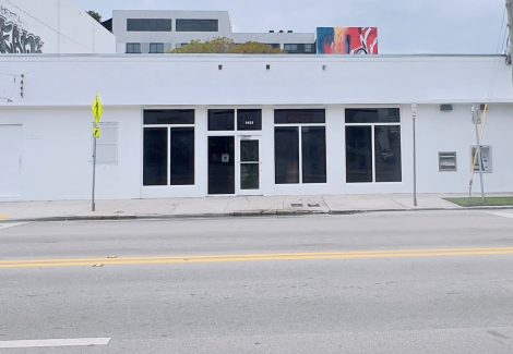 Graffiti Removal at Miami Bank