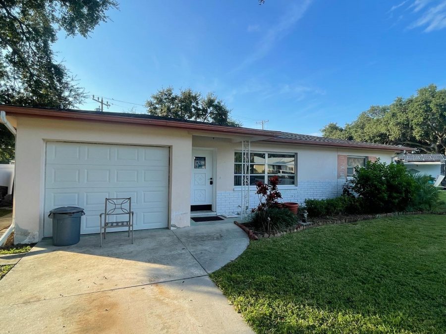 Seminole Exterior Painting Projcet Before Preview Image 1