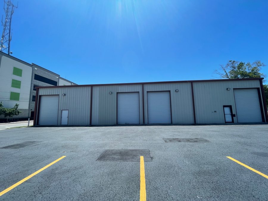 St. Pete warehouse exterior painting before Preview Image 1