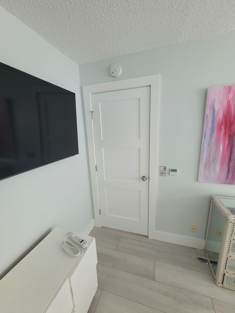 Tierra Verde Condo bedroom door Preview Image 2