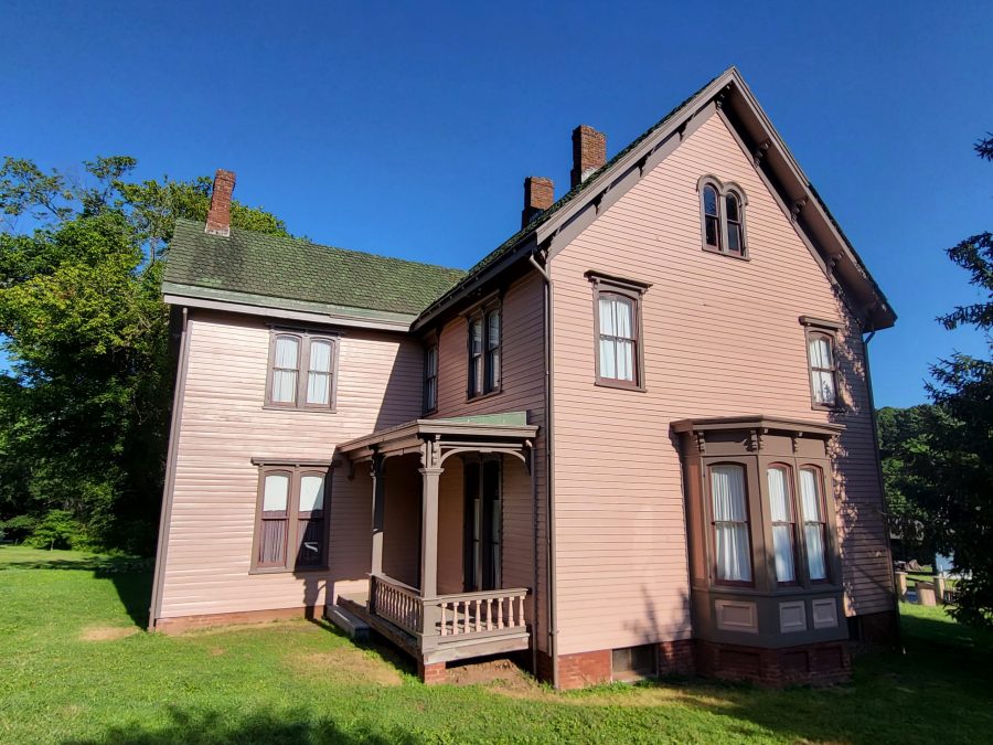 Professional Historic Home Painting Preview Image 2